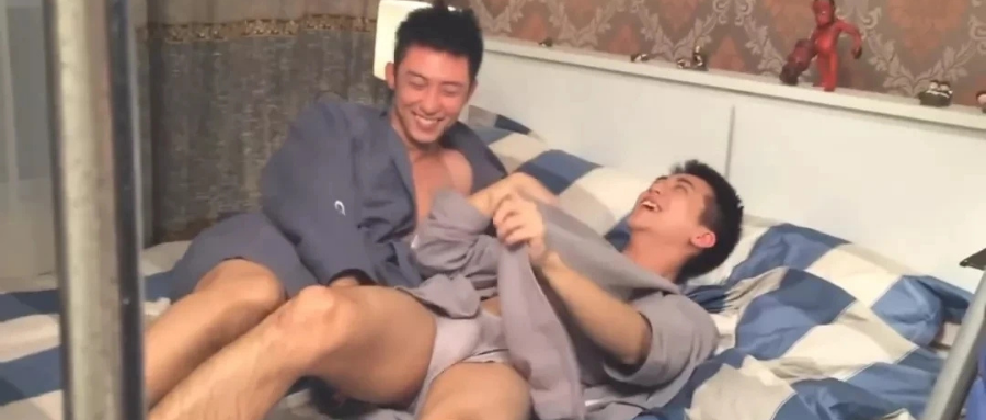 豆瓣不评选同性电影引基友批评，同志亦凡人将开放注册丨彩虹奶爸