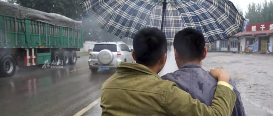 生活在农村的同性恋，看不懂什么是“Gay”丨彩虹奶爸